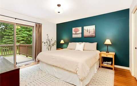Parkview, CHASKA, MN 55318