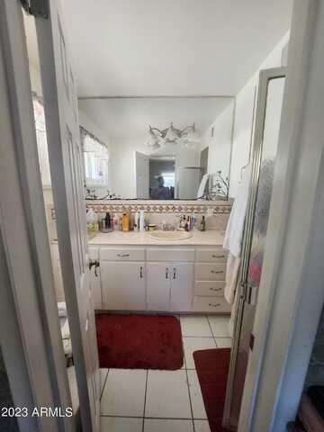 10Th, MESA, AZ 85201