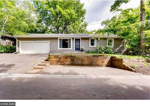 Hickory, MOUND, MN 55364