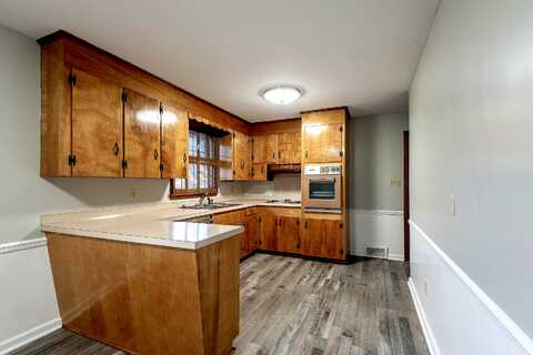 Middle, MARION, VA 24354