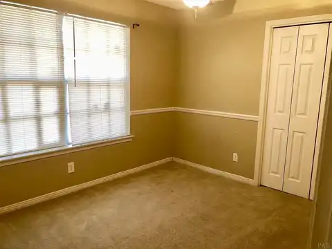 Kingfisher, PENSACOLA, FL 32534