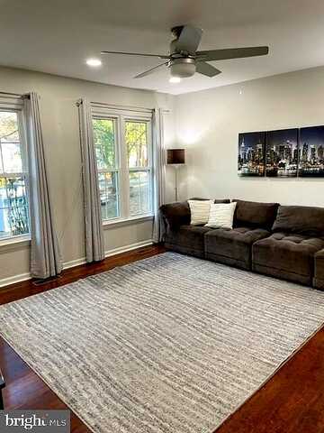 Uxbridge, SPRINGFIELD, VA 22151