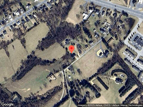 Troxell, STAUNTON, VA 24401