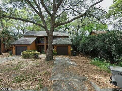 Alicia, PENSACOLA, FL 32504