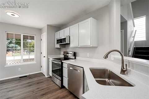 Lisa, COLORADO SPRINGS, CO 80915