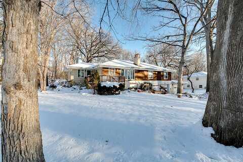 Patricia, MINNETONKA, MN 55345