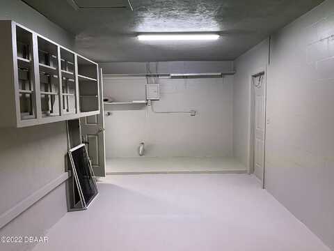 Linda, ORMOND BEACH, FL 32174