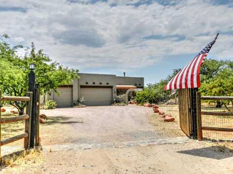 Pear Tree, CORNVILLE, AZ 86325