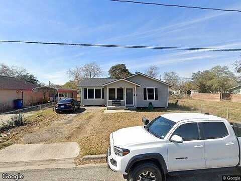 Avenue B, SINTON, TX 78387