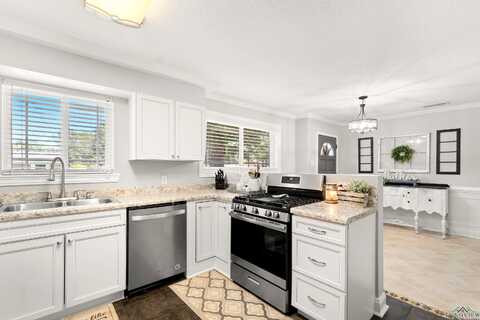 Walters, LONGVIEW, TX 75603