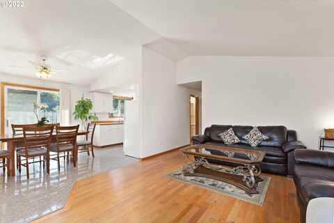 81St, PORTLAND, OR 97206
