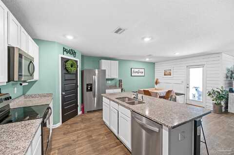 Lakeside Oak, PENSACOLA, FL 32526