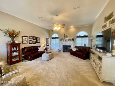 Chase, MARIANNA, FL 32446