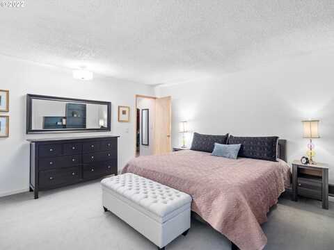 Hayden Bay, PORTLAND, OR 97217