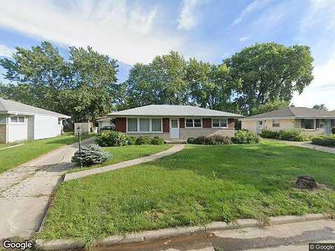 Daphne, MILWAUKEE, WI 53223
