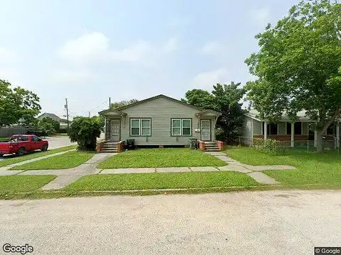 Avenue R 1/2, GALVESTON, TX 77551