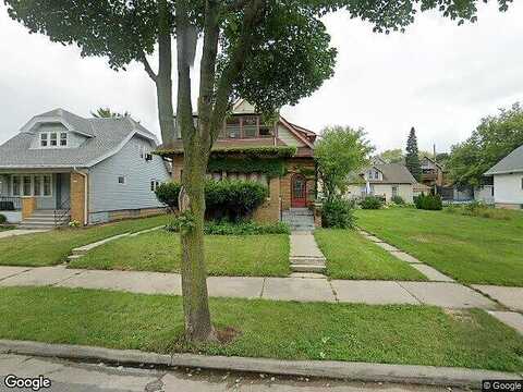 51St, MILWAUKEE, WI 53210