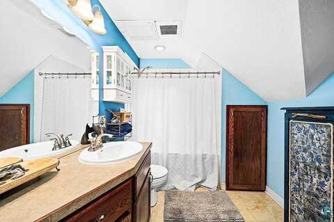 5Th, DULUTH, MN 55807