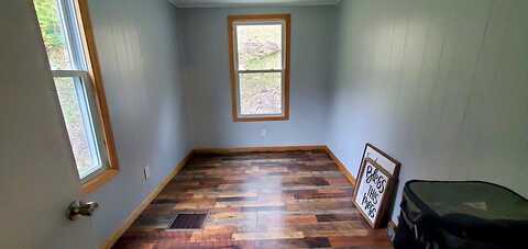 Castleton, MAX MEADOWS, VA 24360