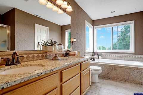 Boxwood, DALLAS, OR 97338
