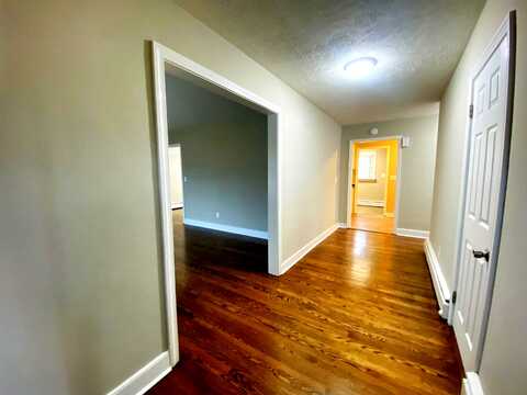 Main, WAYNESBORO, VA 22980