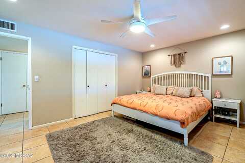 Sabino Vista, TUCSON, AZ 85750