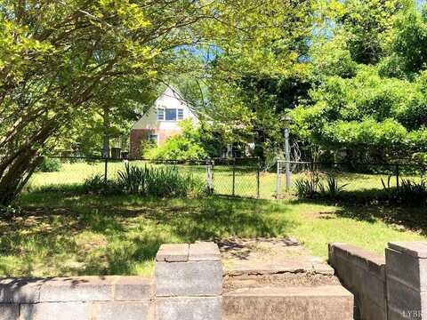 9Th, ALTAVISTA, VA 24517