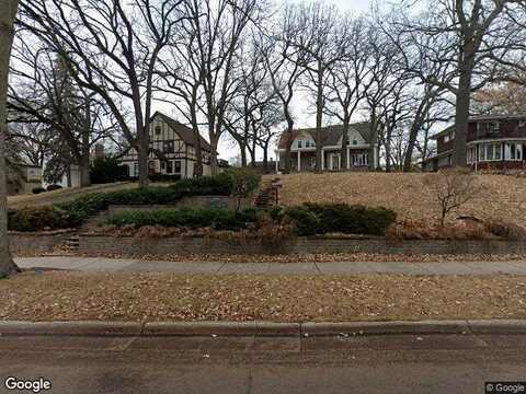 17Th, MINNEAPOLIS, MN 55417