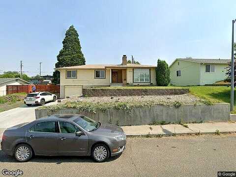 8Th, KENNEWICK, WA 99336