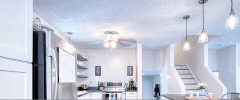 Cambria, CHRISTIANSBURG, VA 24073