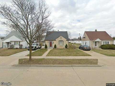 91St, MILWAUKEE, WI 53227
