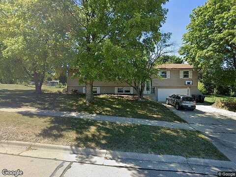 Royal Oaks, JANESVILLE, WI 53548