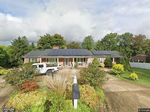 Bowyer, LEXINGTON, VA 24450