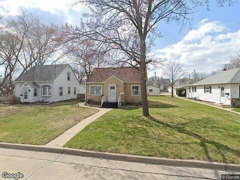 113Th, MILWAUKEE, WI 53214