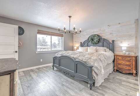 Hilltop, PRINEVILLE, OR 97754