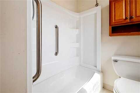 Walnut, CATASAUQUA, PA 18032