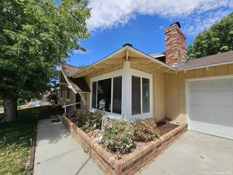 Oakwood, TEHACHAPI, CA 93561