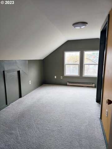 17Th, EUGENE, OR 97401