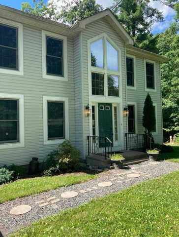 Horseshoe, EAST STROUDSBURG, PA 18301