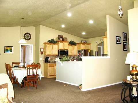 Quince Tree, REDMOND, OR 97756