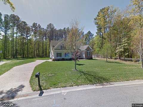 Stephanie, YORKTOWN, VA 23692