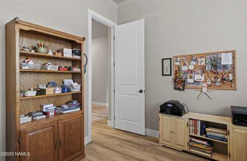 Millis, FLAGSTAFF, AZ 86001