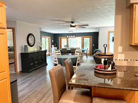 Glenmoor, JANESVILLE, WI 53545
