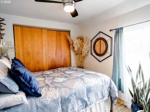 20Th, ROCKAWAY BEACH, OR 97136