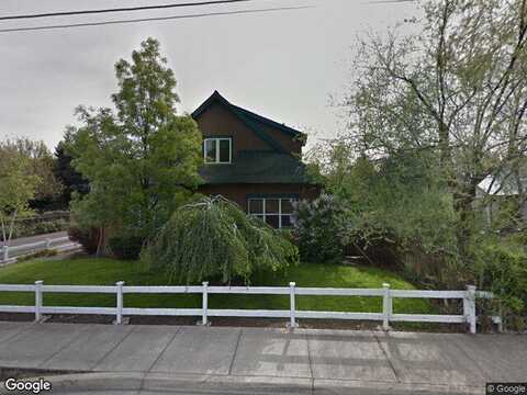 Seena, ASHLAND, OR 97520