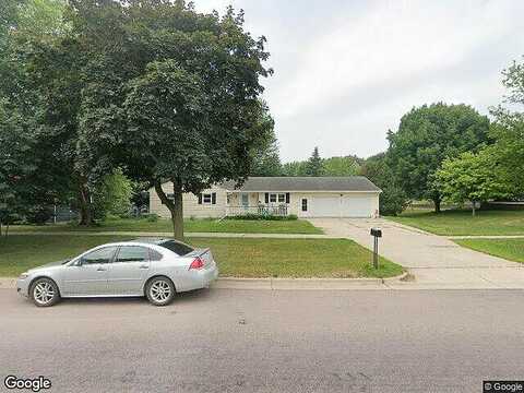Broadway, SAINT PETER, MN 56082