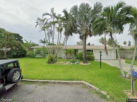 Avenida De La, INDIALANTIC, FL 32903