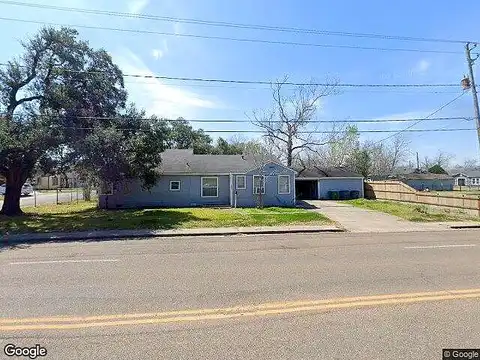North, VICTORIA, TX 77901