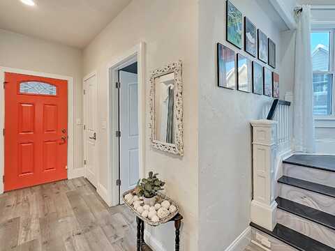 Broad, MENASHA, WI 54952