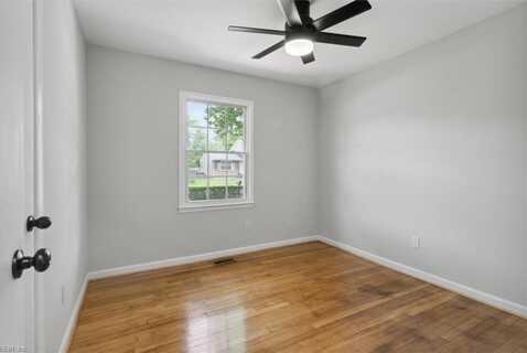 Hubbard, WILLIAMSBURG, VA 23185